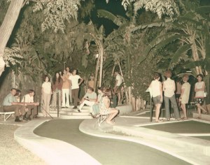 saffrons rule minature golf Cool-Crest-people-2