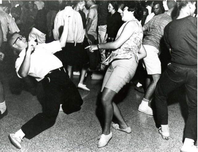 saffrons rule dance conterst