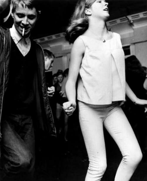 saffrons rule dancing